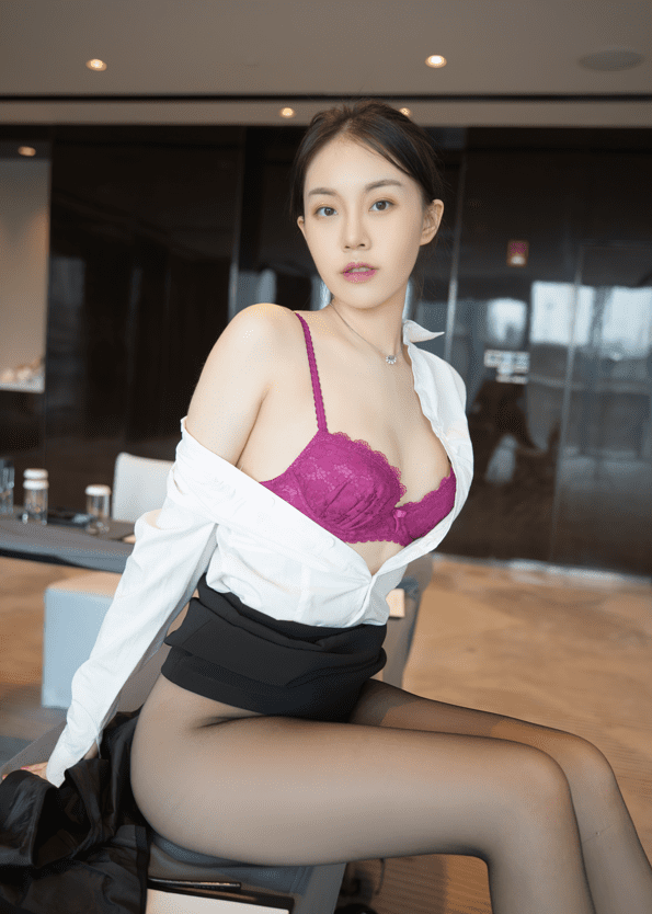 [XiuRen秀人网] 2021.10.19 No.4083 一颗甜蛋黄a 会议室开会主题系列[78+1P 829M]预览图 3