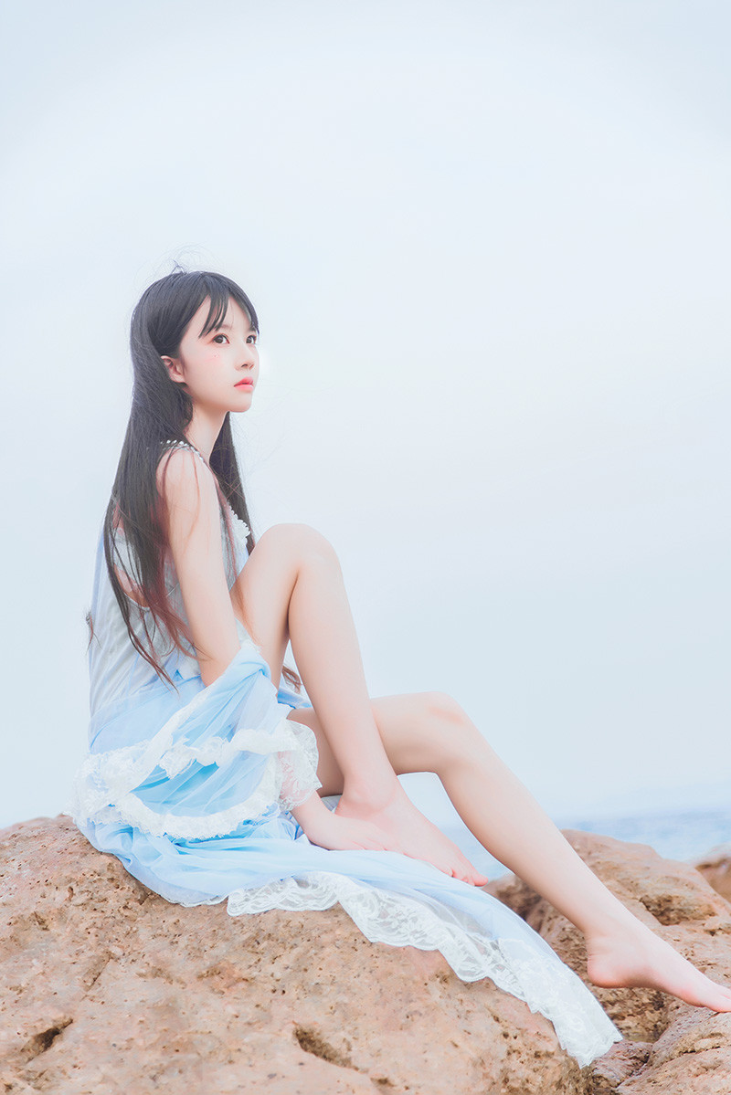 罗莉风COS桜桃喵蓝色长裙[14P/245MB]预览图 3