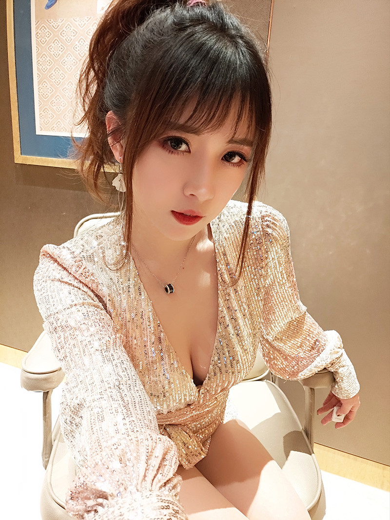 [正妹]斗鱼主播小女巫露娜写真套图和微博精选[505P/992MB]预览图 4