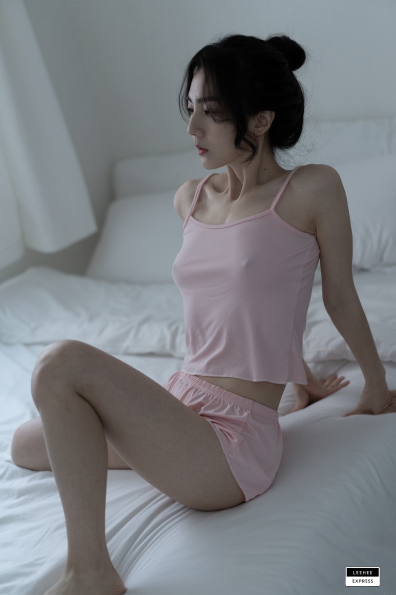 LEEHEE EXPRESS – LEBE-054 Ray